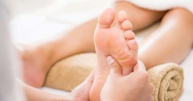 Masajul picioarelor: De ce este recomandat să-l incluzi în rutina ta?