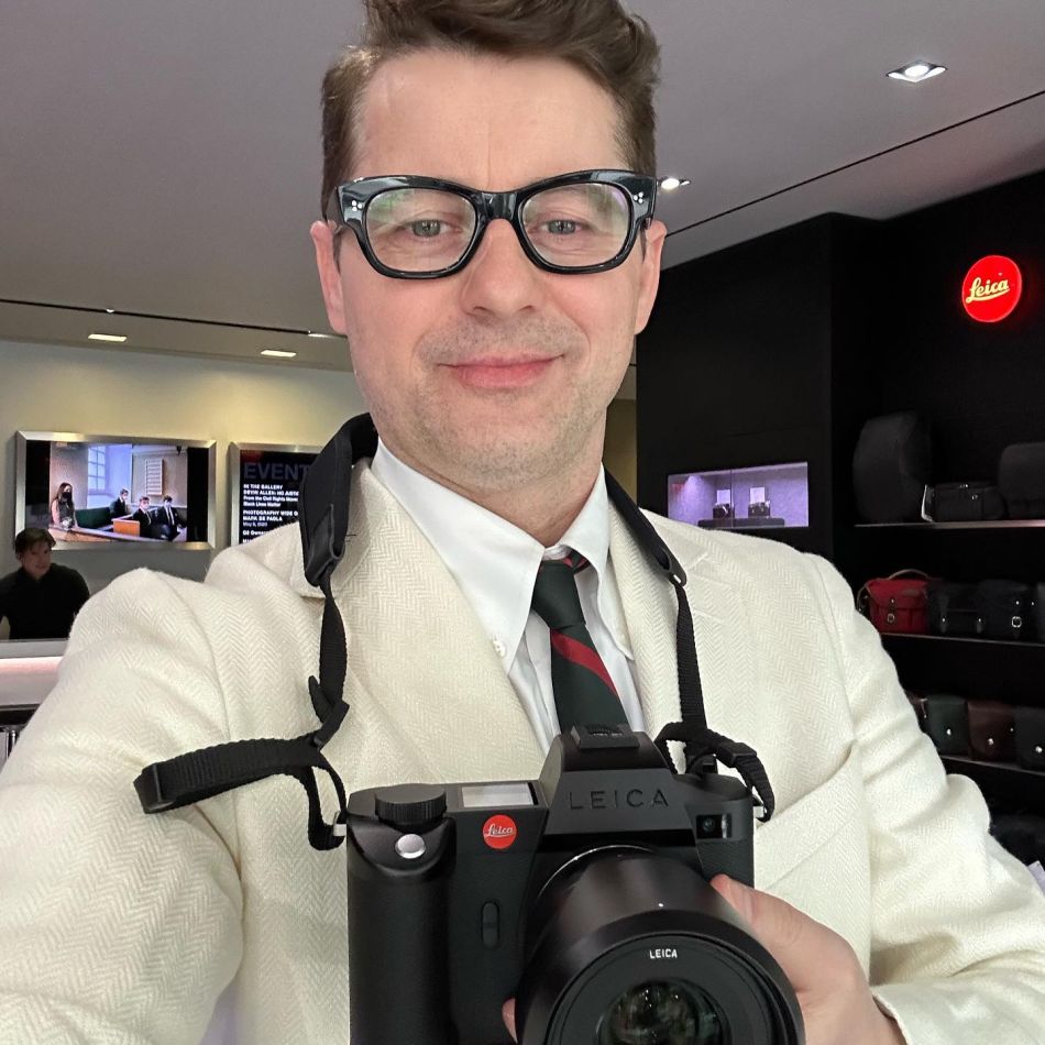 Doliu imens pentru Adrian Sînă! Mama artistului s-a stins din viață, chiar de ziua fiicei sale 