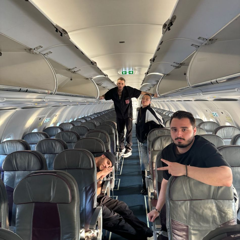 Misha Miller - Concert surpriză la 9 000 metri înălțime