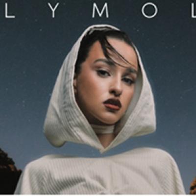 Holy Molly face magie pe ringul de dans cu piesa Favorite Song