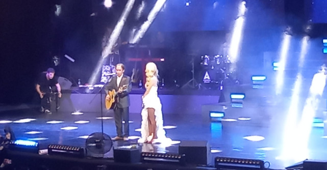 Momentul emoționant de la concertul Andreei Bălan. Artista a cântat împreună cu tatăl ei: Trebuie să iertăm...