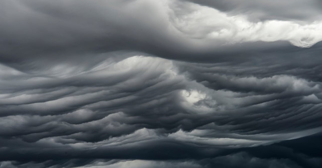 Inundații Valencia. Imagini dezastruoase și pierderi umane semnificative. Zeci de români dați dispăruți