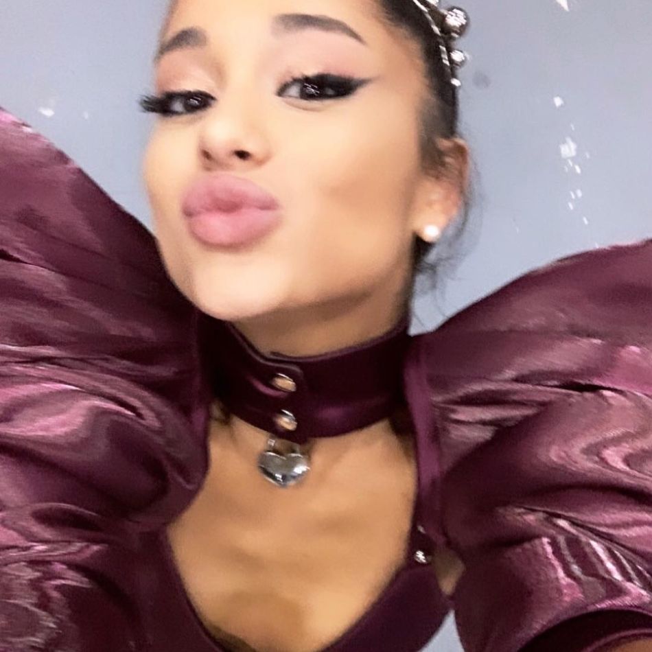 Ariana Grande a divorțat după  2 ani de căsnicie