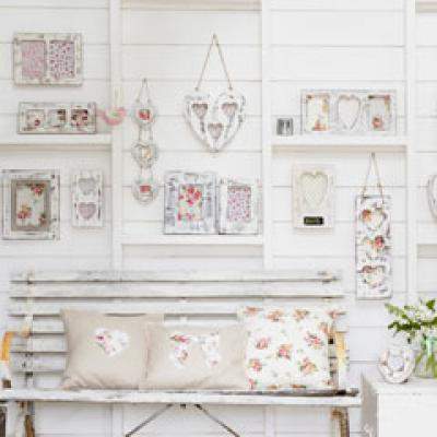 Practic: 8 metode de a decora peretii