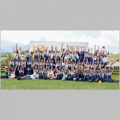 Prima stație smart de mobilitate electrică din Brașov, construită  de elevii din Tabăra Meseriașilor din Țara lui Andrei