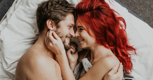 Ești obosită? 9 poziții sexuale în care el muncește mai mult, iar tu te poți relaxa