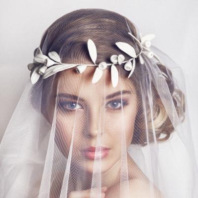 Bijuterii fabuloase pentru mirese speciale