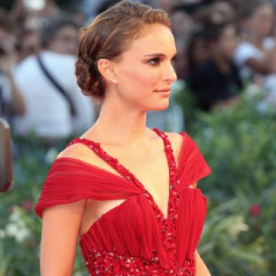 Lindsay Lohan, geloasa pe Natalie Portman. Vezi aici motivul