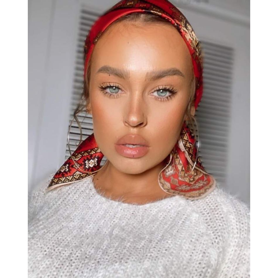 La 5 ani de la divorț, Misha și Connect-R merg în continuare în vacanțe împreună, de dragul fiicei lor. Ce relație au cei doi?