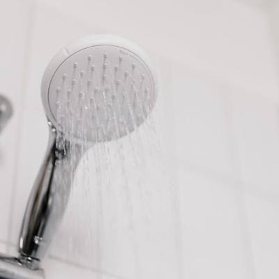 Cum scapi de aburul din baie: soluții simple pentru o baie fără umezeală și mucegai