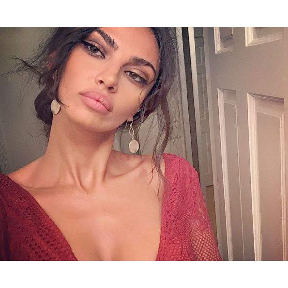 Mădălina Ghenea, irezistibilă pe covorul roșu de la Cannes! Fotomodelul a atras toate privirile