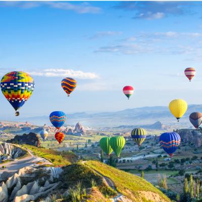 400 de piloți și echipaje din Europa vor celebra eroii români - 100 baloane pentru România