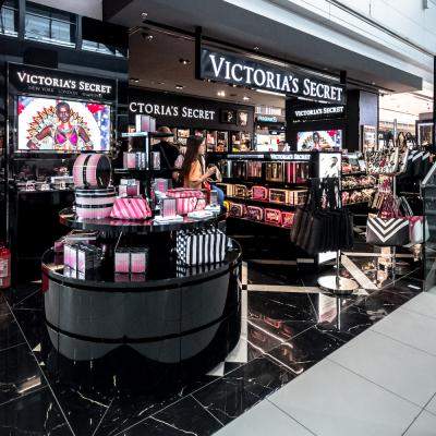 Victoria’s Secret: noua colecție Bombshell Wild Flower în premieră în Aeroportul Otopeni