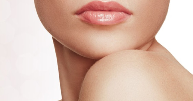 4 Obiceiuri care iti distrug buzele