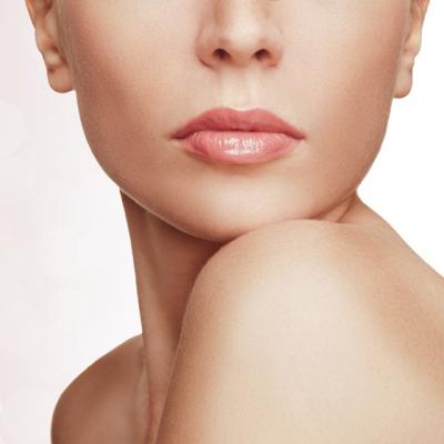 4 Obiceiuri care iti distrug buzele