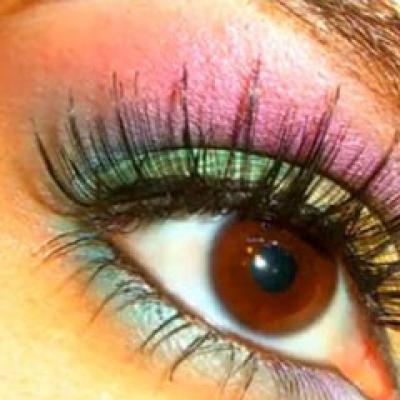 Pratic: Machiaj Stralucitor pentru Revelion