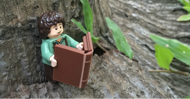 Cele mai simpatice accesorii pentru scoala de la LEGO