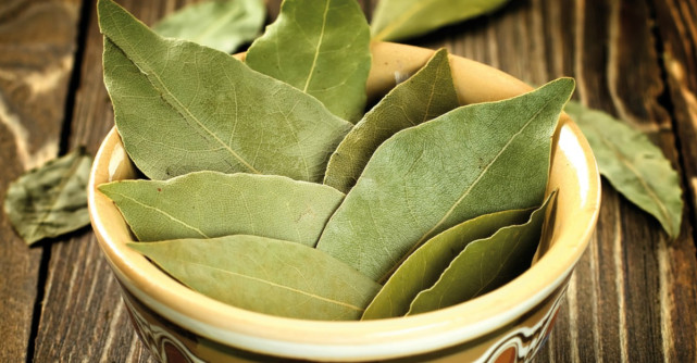 Care e motivul pentru care e BENEFIC sa gatesti folosind frunze de dafin