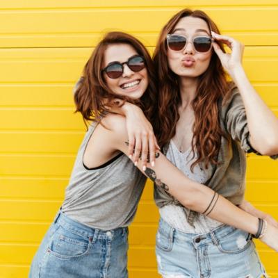 Cum sa supravietuiesti dupa ce te desparti de o prietena buna