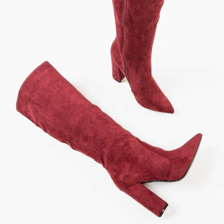 Vedetele sezonului rece: Cizmele lungi de damă