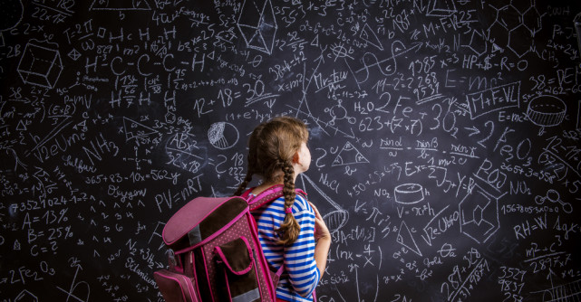 Studiu: 9 din 10 români din mediul urban cred că școala nu e adaptată meseriilor din viitor