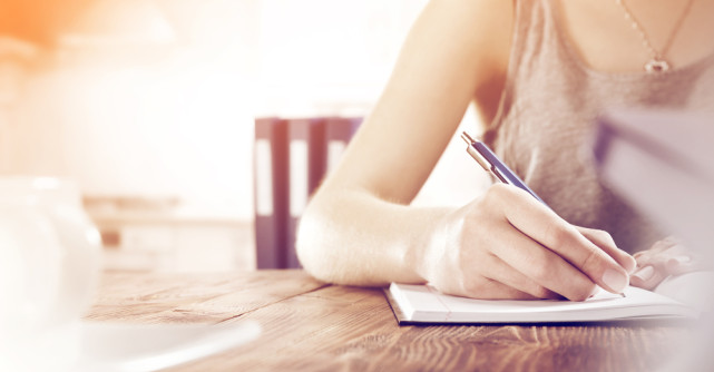 Trei moduri în care spui că îți pasă fără să o… spui