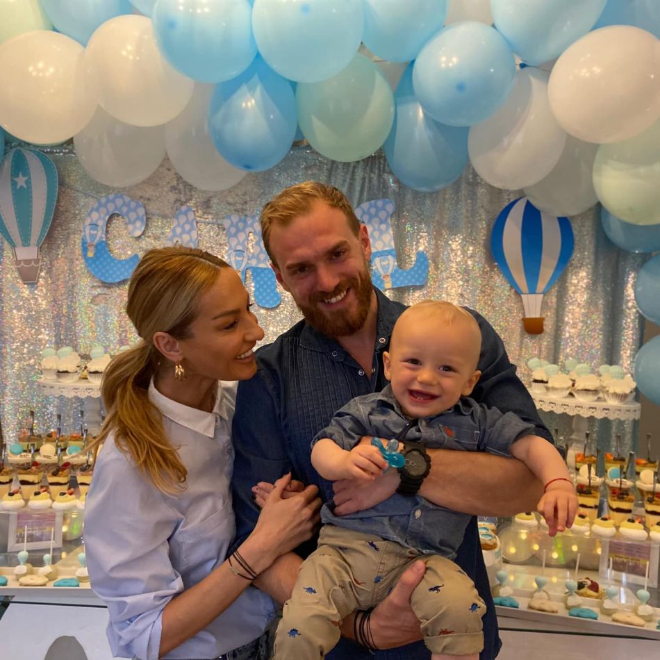 Flavia Mihășan, despărțire de tatăl copiilor ei! După 5 ani de relație, cei doi și-au spus adio