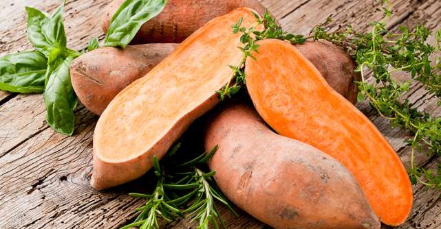 Câte calorii au cartofii dulci și ce beneficii aduc sănătății? 