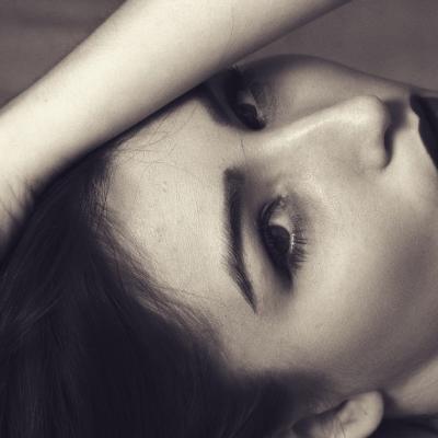 6 tendințe în frumusețe inspirate de anii '70