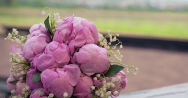 30 de Buchete de Mireasa cu Flori de Primavara 