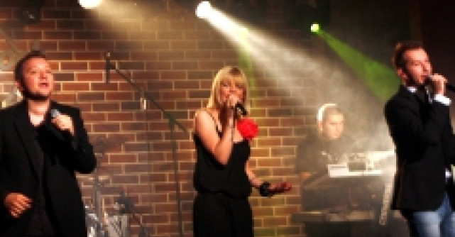 Asculta aici noul single Hi Q