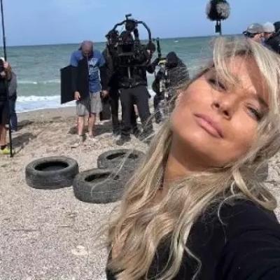 Cum se înțelege Laura Cosoi cu Dana Rogoz și Tily Niculae. Au trecut 20 de ani de când au jucat în La bloc