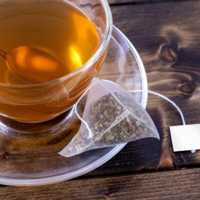 Pericolul ascuns din ceaiul la pliculete