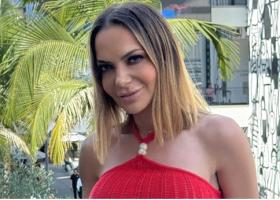 Andreea Antonescu, moment stânjenitor pe scenă. Artista a cântat fără spectatori