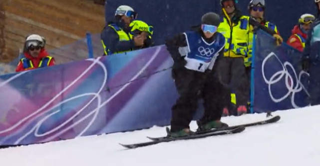 Accident grav în halfpipe la JO 2026: Finley Melville Ives, scos pe targă după o căzătură violentă