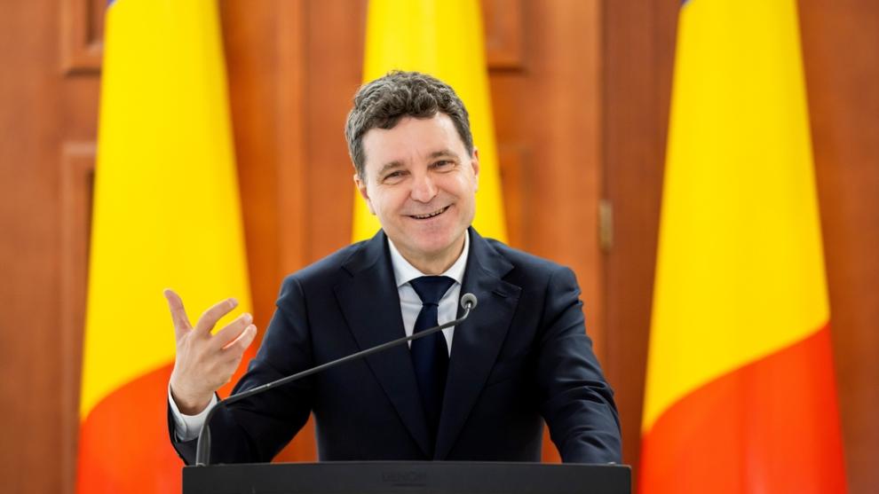 Nicușor Dan, reacție după imaginile în care o sărută pe Mirabela Grădinaru. Nu am dat aprobare pentru așa ceva...