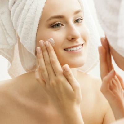 Remedii naturale pentru menţinerea sănătăţii şi frumuseţii pielii