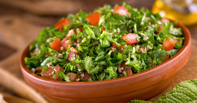 Salata de patrunjel verde care te ajuta sa slabesti rapid, frumos si sanatos