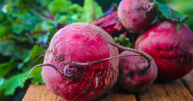 Dieta cu SUC de sfecla rosie: SLABESTI 5 kg in 14 zile