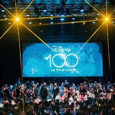 Concertul aniversar DISNEY 100: Zeci de copii la scenă, dans și aplauze îndelungate  