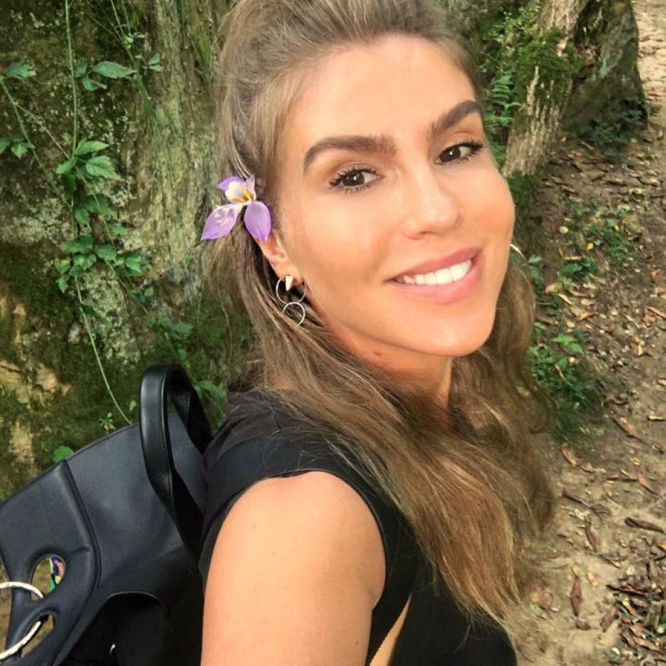 Corina Bud i-a cerut iertare lui Babasha, după criticile aduse la concerul Coldplay: Un om pe care l-am rănit, fără să vreau