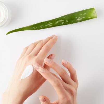 Mâinile tale vor fi mai catifelate cu aceste creme hidratante!