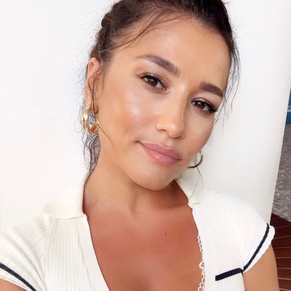 Claudia Pătrășcanu și Gabi Bădălău, din nou împreună? Cei doi au plecat ca o familie la Paris