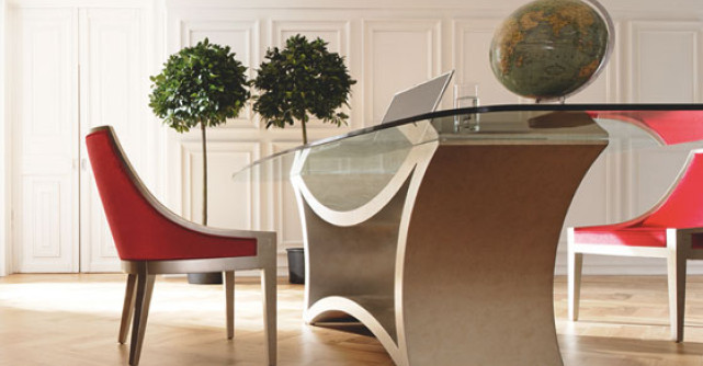 20 de piese de mobilier si accesorii in culori de Craciun