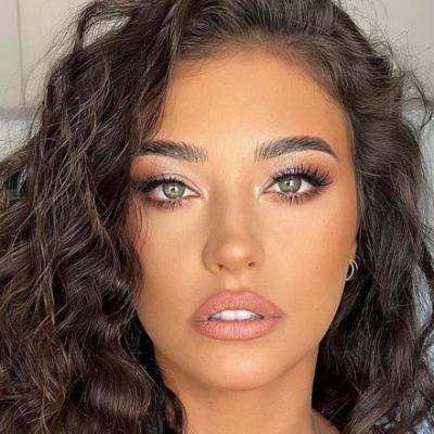 Antonia, amintiri dureroase după moartea bunicului:   Îmi băteau în dubă, urlau…