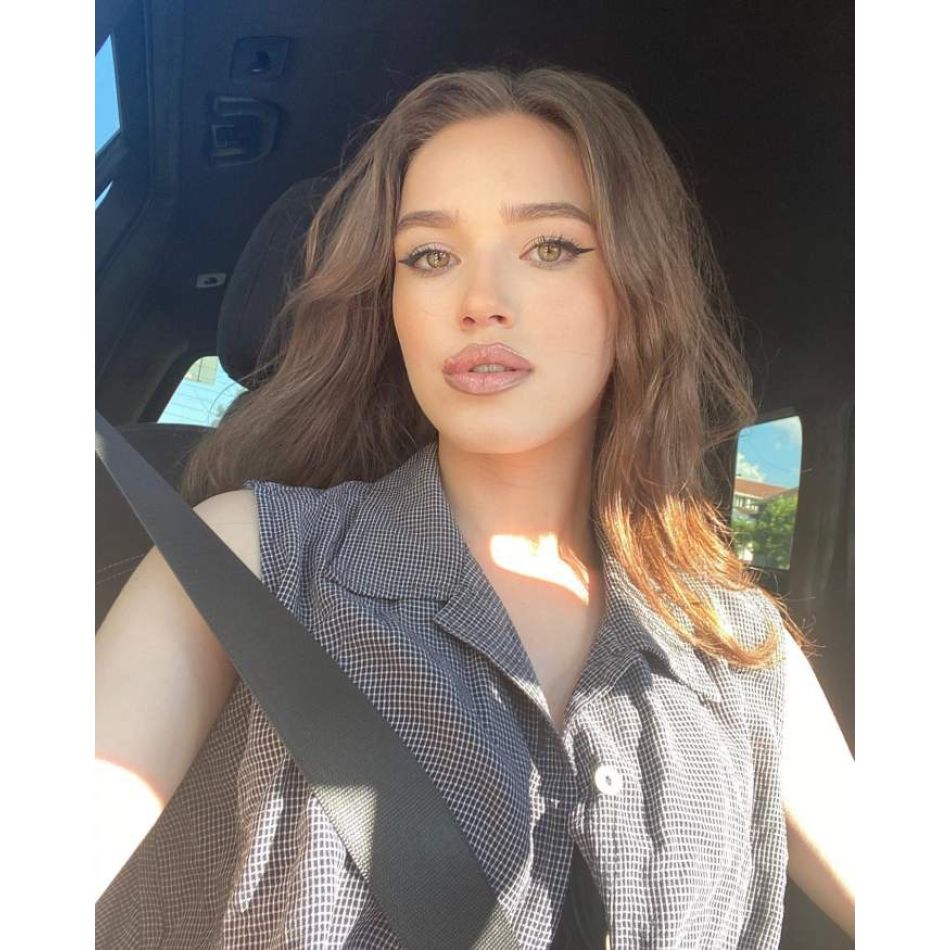 Ioana Ignat s-a logodit. Artista a spus cel mai sincer DA și le-a arătat fanilor inelul 