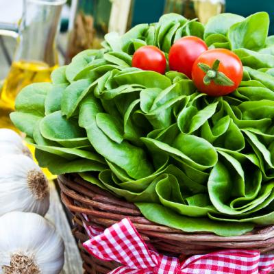 Util: Cum sa faci dressinguri de salate 