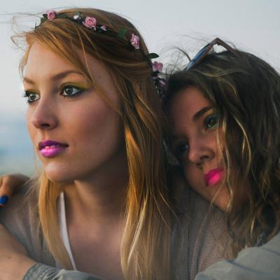 Ce farduri se potrivesc culorii pielii tale și culorii ochilor