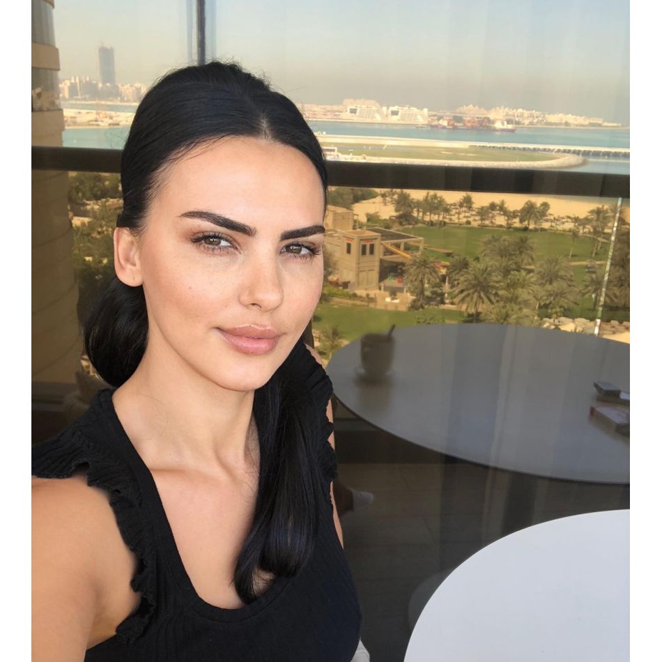 Cum se descurcă Lavinia Pîrva în rolul de mămică? Artista nu și-a dorit bonă pentru micuțul ei