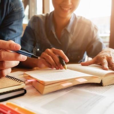 De unde pot cumpăra studenții cărți la reducere?